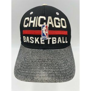Chicago Bulls Basketball Adidas Flex Fit Hat Ball Cap Black/Grey 2 Tone Vintage